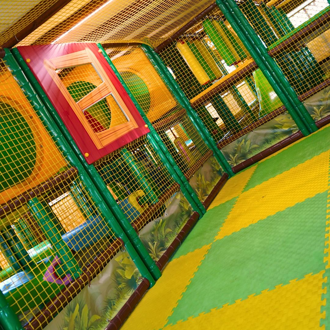 playground sala giochi bambini parco avventura roma monte porzio catone